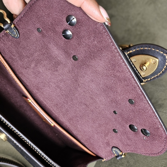 COACH DESIGNER Beat Clutch - Picture 14 of 16